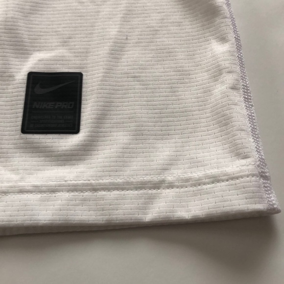 Nike Pro Shirt (men’s) - Picture 3 of 7